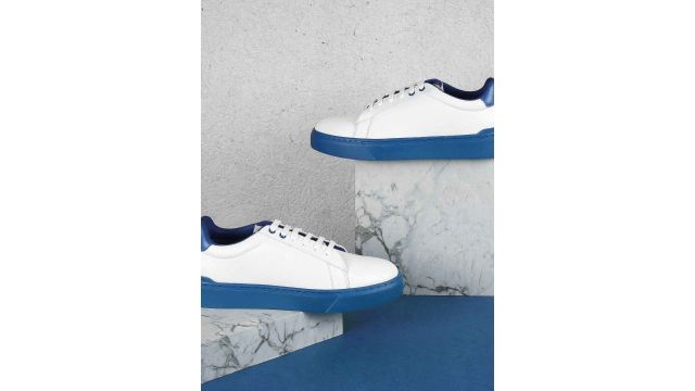 Mochi Men Sneakers (White & Blue)