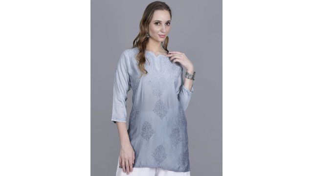NAZAQAT ETHNIC INDIA Chanderi chikankari kurti