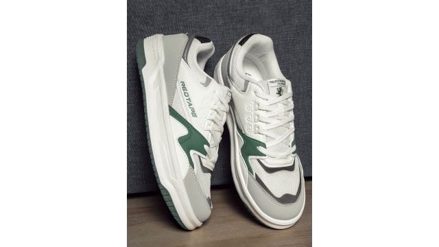 Red Tape Men Colourblocked Lace-Ups Sneakers