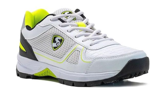 SG Scorer 6.0 Rubber Spikes Cricket Shoes