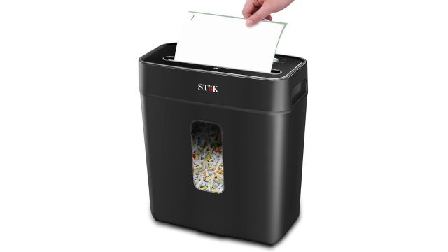 STöK (ST-15CC) 6-Sheet Cross-Cut Paper Shredder