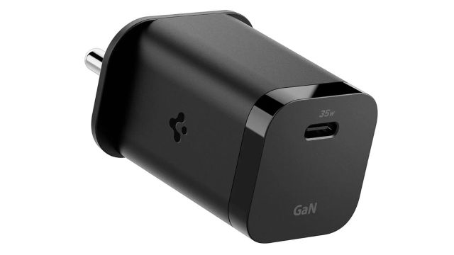 Spigen 35 W GaN Wall Charger for Mobile