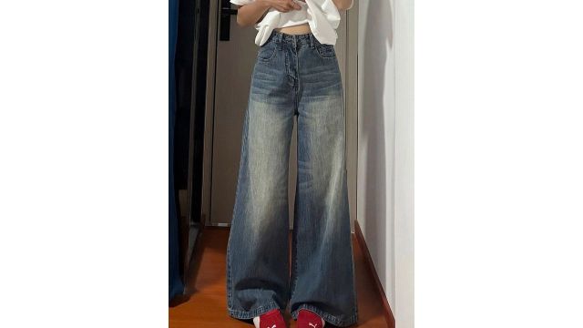 StyleCast Women High-Rise Baggy Skater Light Fade Jeans