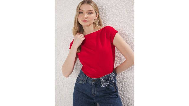 Trendyol Women Extended Sleeves Cotton Top
