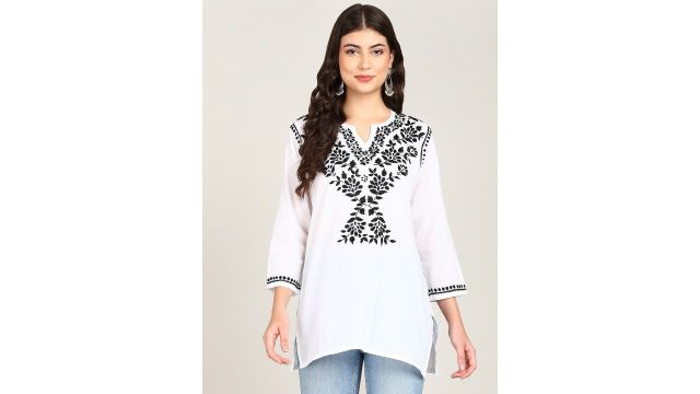 VAHSON floral embroidered chikankari kurti