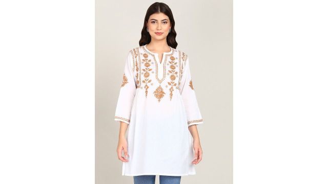VAHSON chikankari kurti
