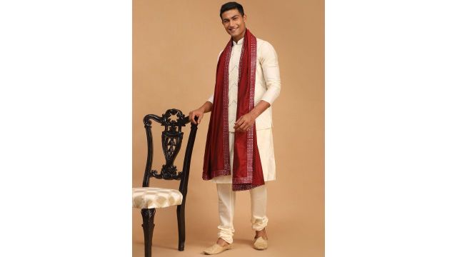 VASTRAMAY Cream Jacket & Solid Kurta Pyjama Set With Mirror Dupatta