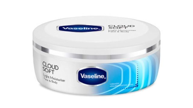Vaseline Cloud Soft Non-Sticky Light Moisturiser