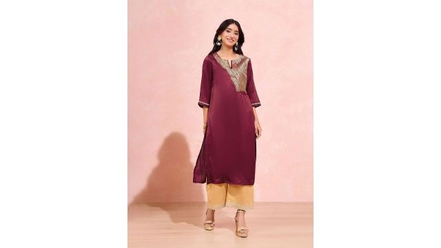 striped notch/round neck thread work straight kurta
