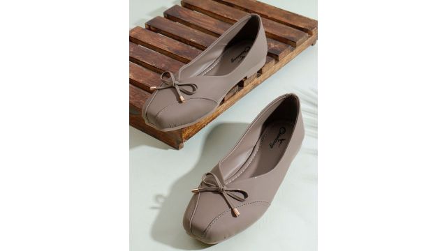 CHINRAAG Women Mojaris Flats