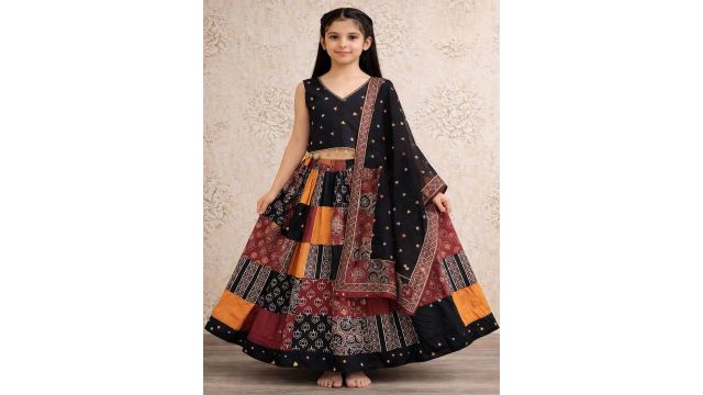Helene Girls Embellished Thread Work Block Print Ready to Wear Lehenga & Blouse With Dupatta