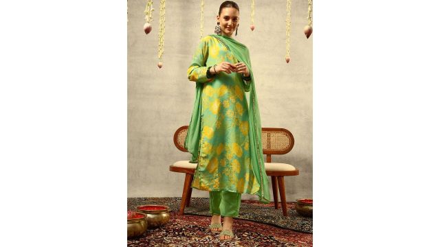 Ishin Green Digital Floral Printed & Embroidered Straight Kurta With Trouser & Dupatta