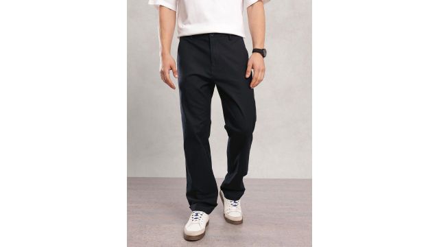 Nautica Men Checked Chinos Trousers (Navy, Relaxed Fit)