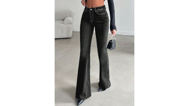 Off Duty India Women Whiskers and Chevrons Bootcut High-Rise Jeans