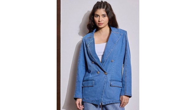 SASSAFRASNotched Lapel Collar Double-Breasted Blazer