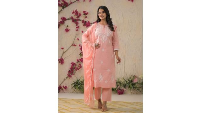 Floral Embroidered Thread Work Straight Kurta