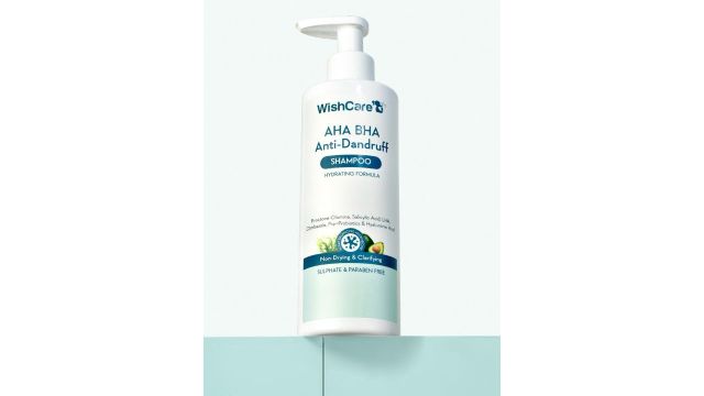 WishCare AHA BHA Hydrating Anti Dandruff Shampoo with Salicylic Acid for Flaky Scalp,250ml