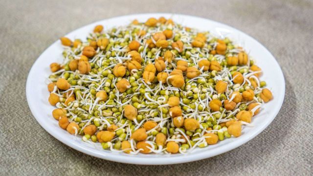 Sprouts and Corn Salad