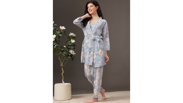 Clovia Women Printed 3 Piece Night suit (VANumber: ls0784p03s)