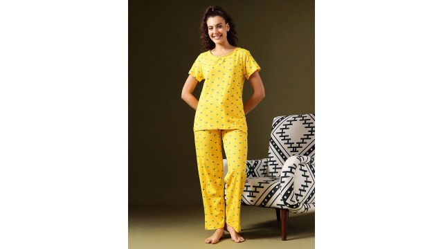 Clovia Women Printed Night suit (VANumber: LS0680P02S)