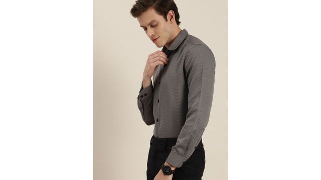 INVICTUS Men Easy Care Grey & Black Self Design Formal Shirt