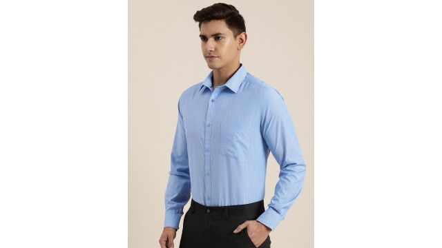 INVICTUS Men Self Design Slim Fit Formal Shirt