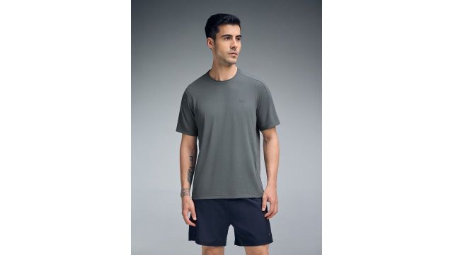 Ten x You Run the World Running T-shirt