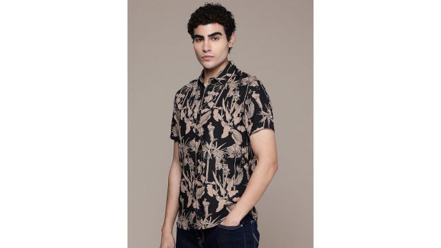 GAP Standard Slim Fit Floral Printed Casual Shirt