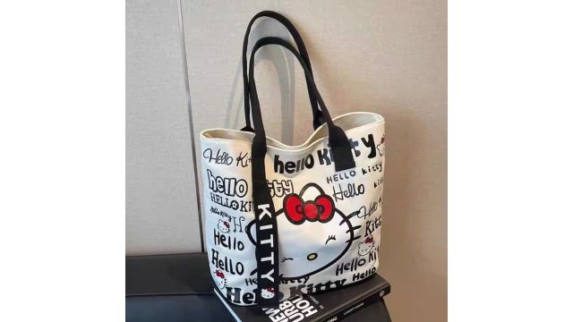 Sanrio Hello Kitty tote