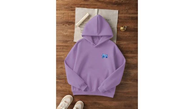 Women’s Long-Sleeved Sweatshirt