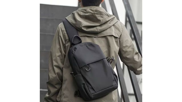 cycling and hiking fitness bag