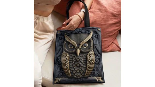 foldable owl-design tote