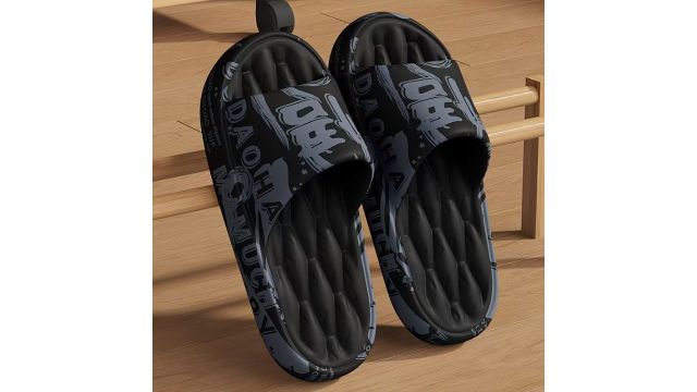 graffiti men’s slippers