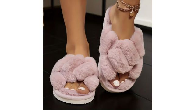 soft cross-weave plush slippers for women