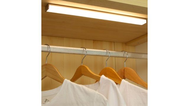 Under Cabinet Lights LED Closet Light With Battery