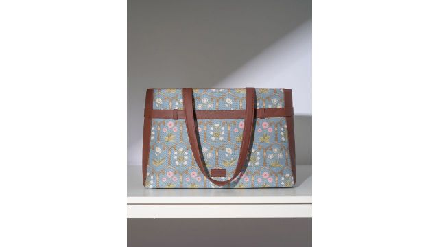 ZOUK Women Floral Printed Shopper Tote Bag