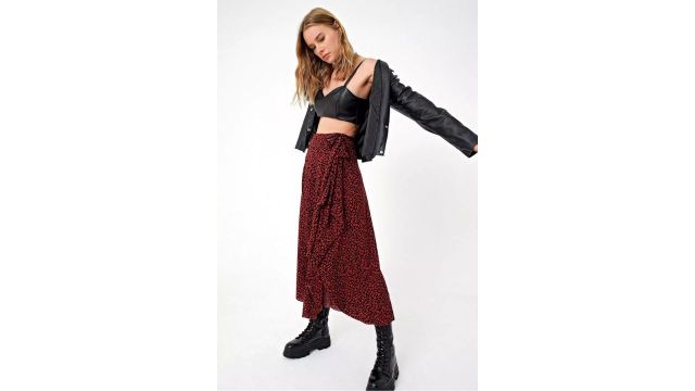 Alacati Asymmetric Cut Waist Tie Skirt