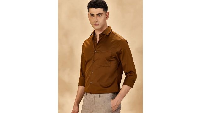 Aldeno Spread Collar Slim Fit Satin Formal Shirt