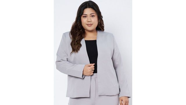 BRINNS Plus Size Collarless Blazer