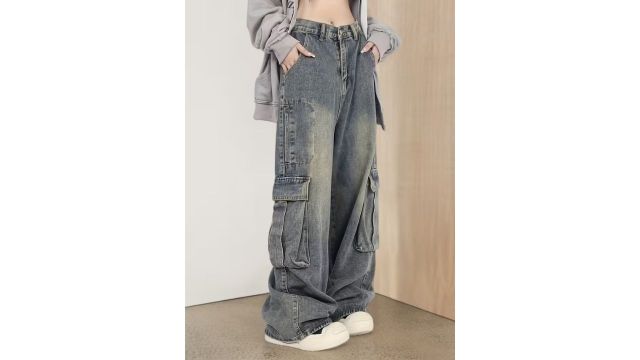 Back to Essential! Women's Vintage Washed Denim Cargo