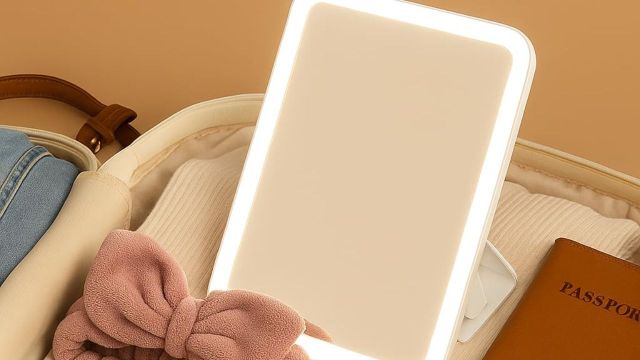 Best Foldable Travel Mirrors to consider