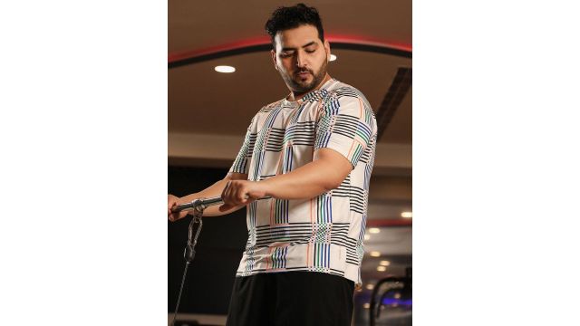 Instafab Plus Men Checks Printed Round Neck Relaxed Fit T-shirt