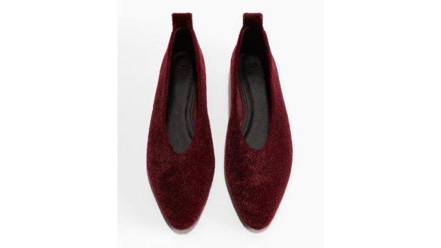 Pointed ballet flats