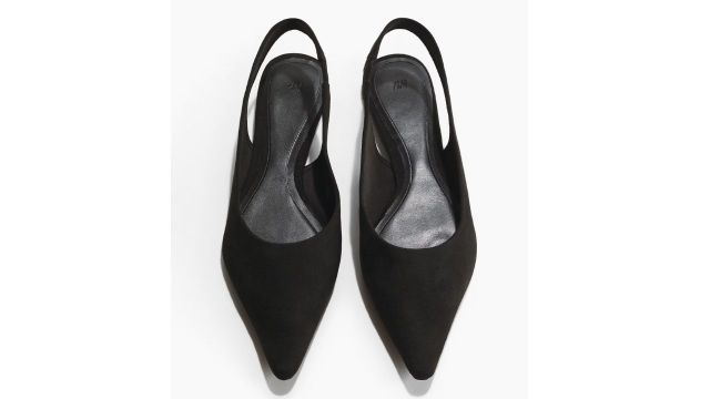 Pointed slingbacks