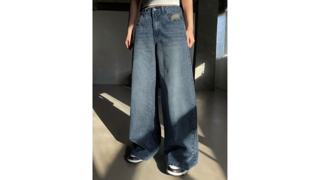 Relaxed Fit, Solid Color, Washed, Blue, Vintage Style, Washed Baggy Jeans 