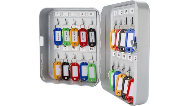 SEVIA Metal Key Holder For Wall