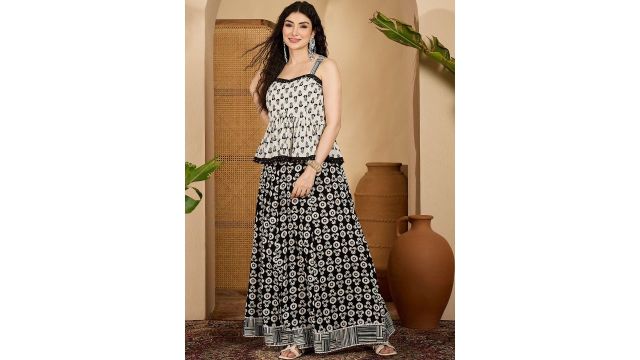 Sangria Printed Shoulder Straps Top & Skirt Co-Ords Set