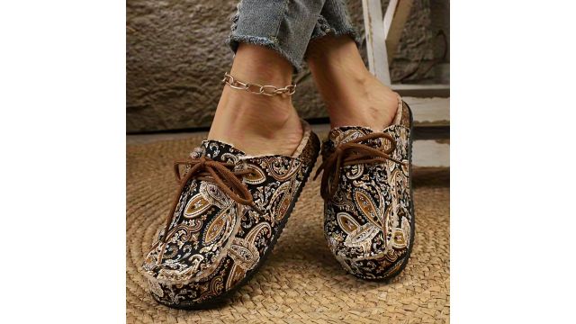 New Women’s Autumn and Winter Round-Toe Ethnic Style Lace-Up Warm Lined Mules