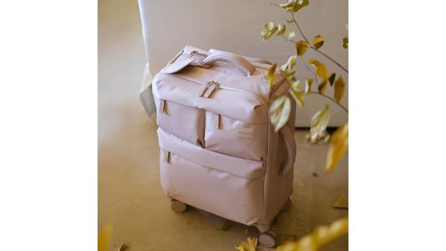 Ultra-Lightweight 24-Inch Travel Suitcase with Silent Spinner Wheels