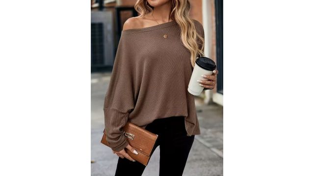 Targeted elegant long-sleeved top 